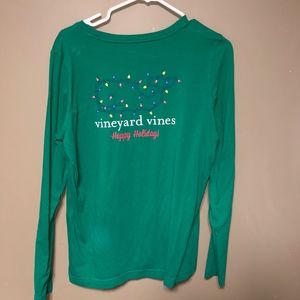 vineyard vines Christmas T
